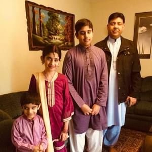 Meet your Posher, Samina